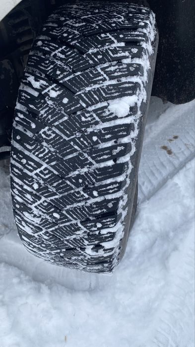 Шины 265*65*R17 зимние. Б/у