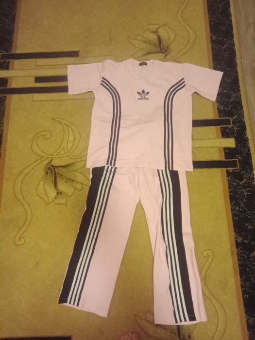 Sport kiyimi. Yangi kiyilmagan