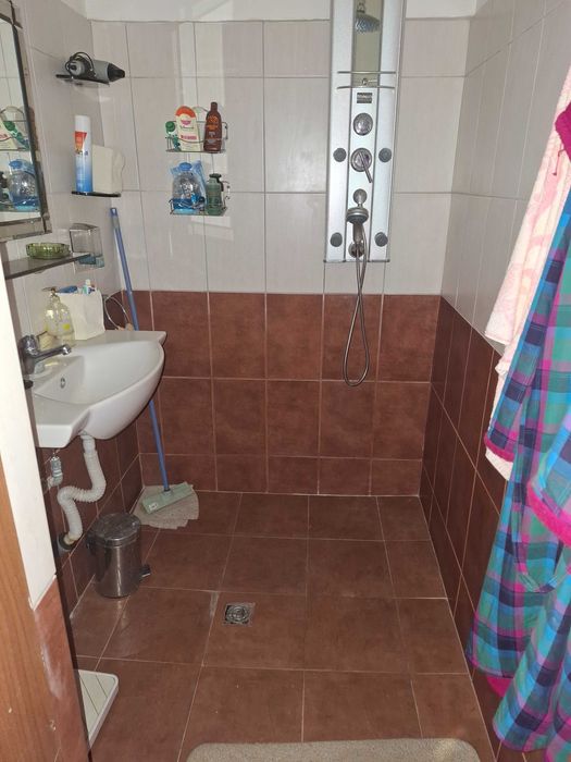 Продава се Тристаен апартамент в Радомир - 95 кв.м за 242 €/кв.м - Снимка #10