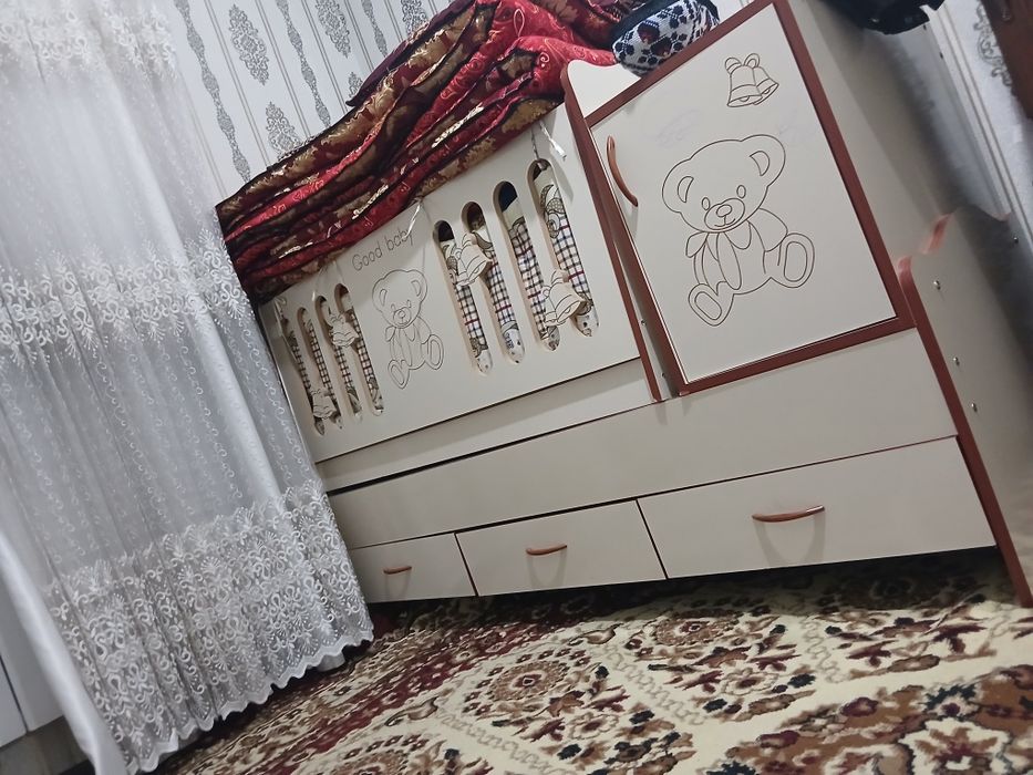 BOLALAR uchun mo'ljallangan divan+belanchak