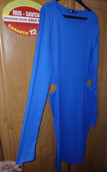 Vând rochie de Damă