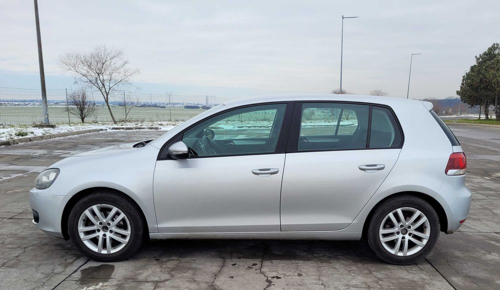 Golf 6 HighLine 105CP benzina unic proprietar garaj permanent
