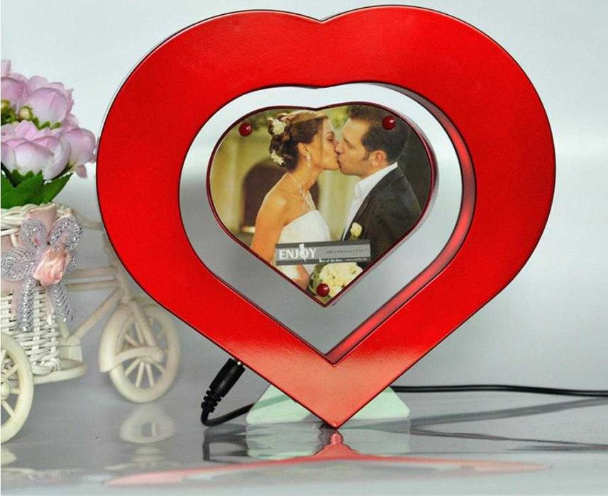 Rama foto veioza inima LED plutitoare levitanta ce leviteaza +CADOU!