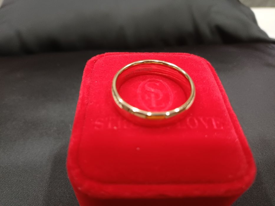 Обручальное кольцо