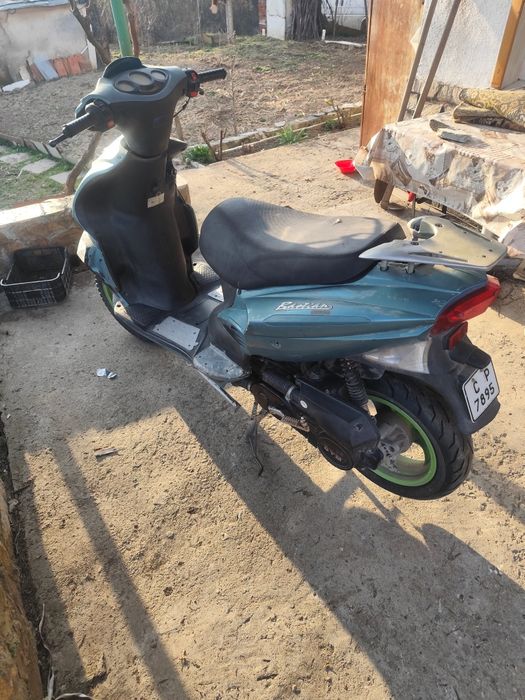 Продавам скутер  Baotian bt49