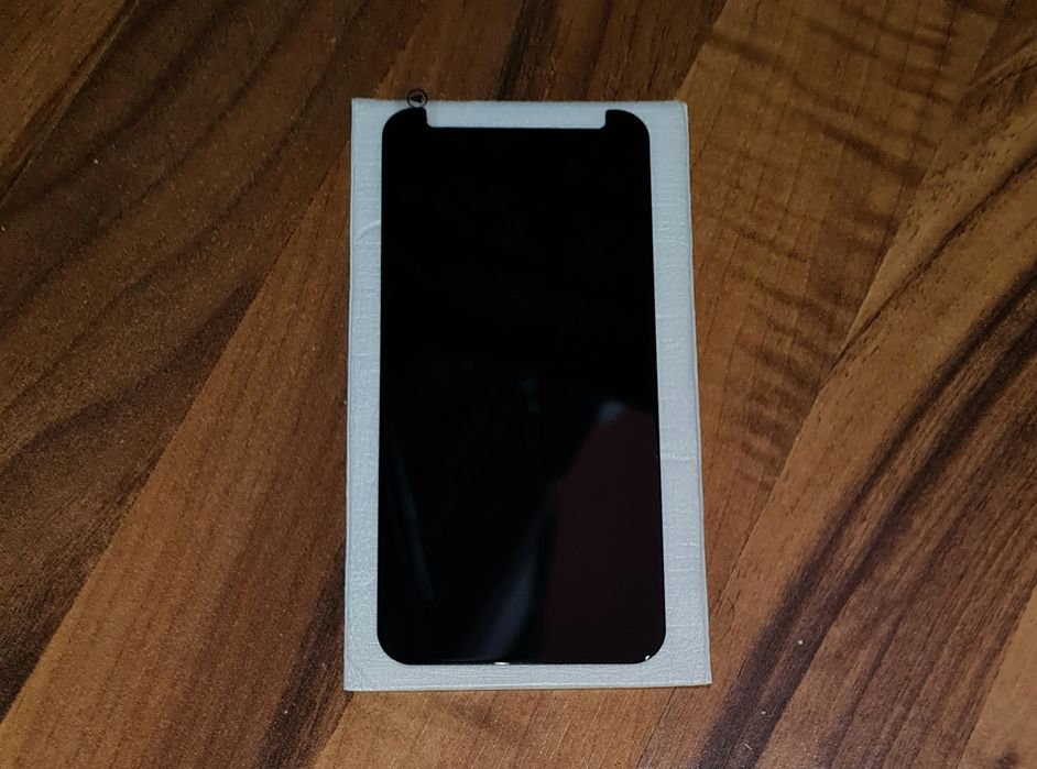 Folie sticla privacy anti spy originala SuperGlass Samsung J6 2018