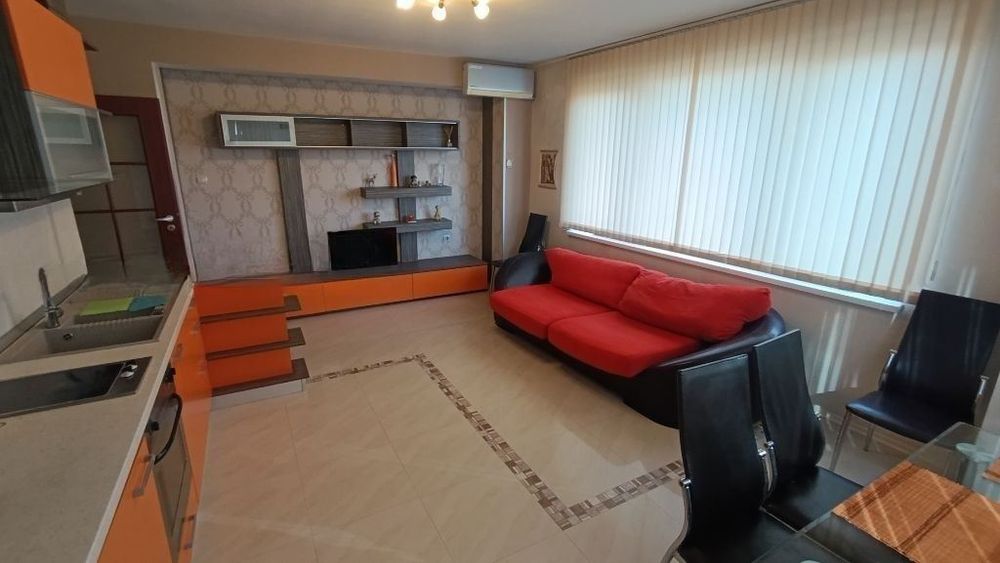 Дава се под наем Двустаен апартамент в София, Бъкстон - 66 кв.м за 620 € - Снимка #2