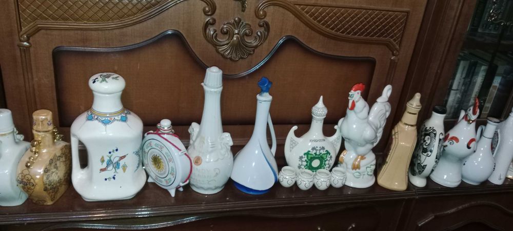Продам штофы фарфор