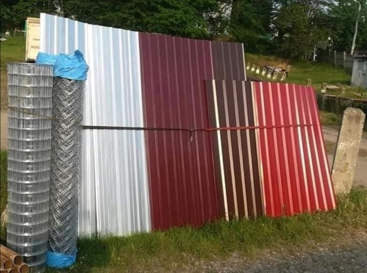 Vand Tabla cutata colorata și zincata