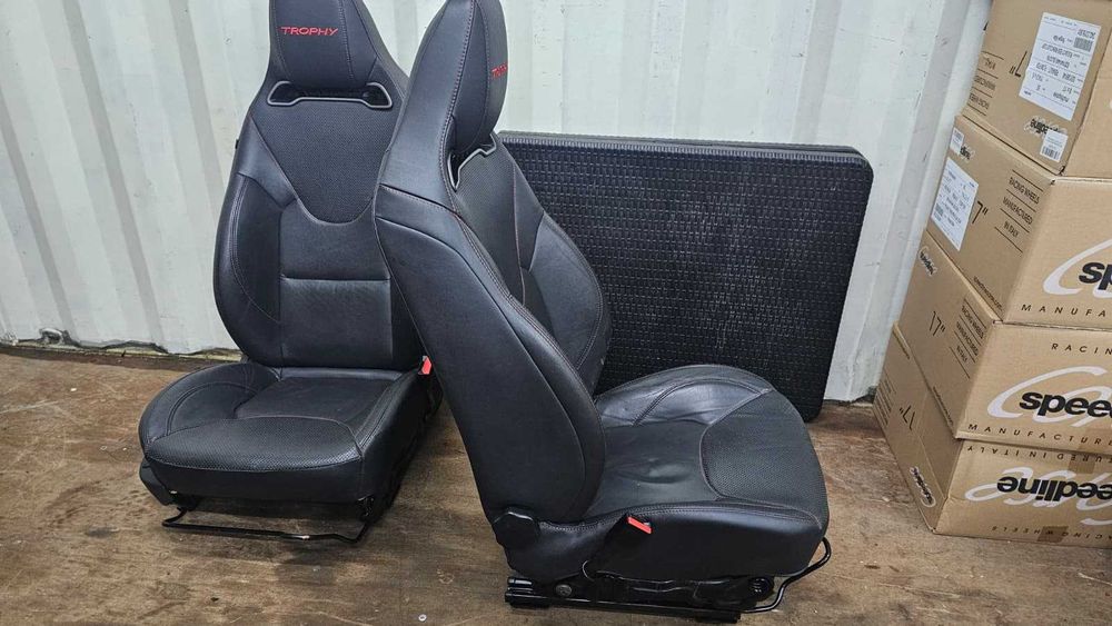 Scaune TROPHY Clio RS4 _ OEM Renault