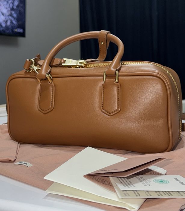 Сумка Miu Miu с сертификатом,чеком,пыльник