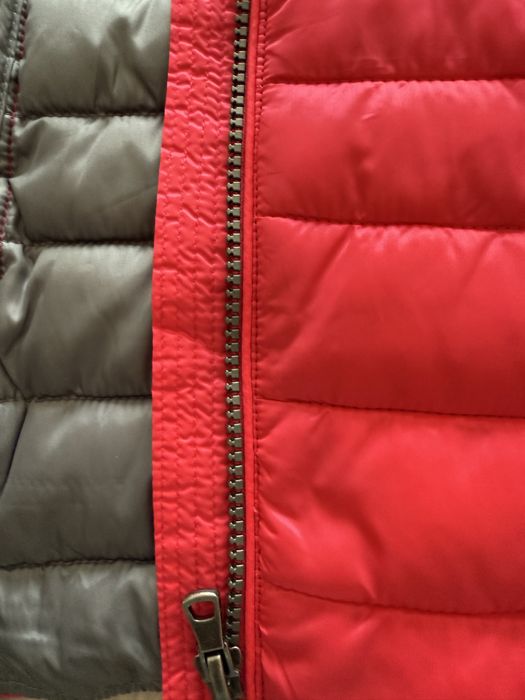 Ново яке,цена 40 евро.Размер XS.