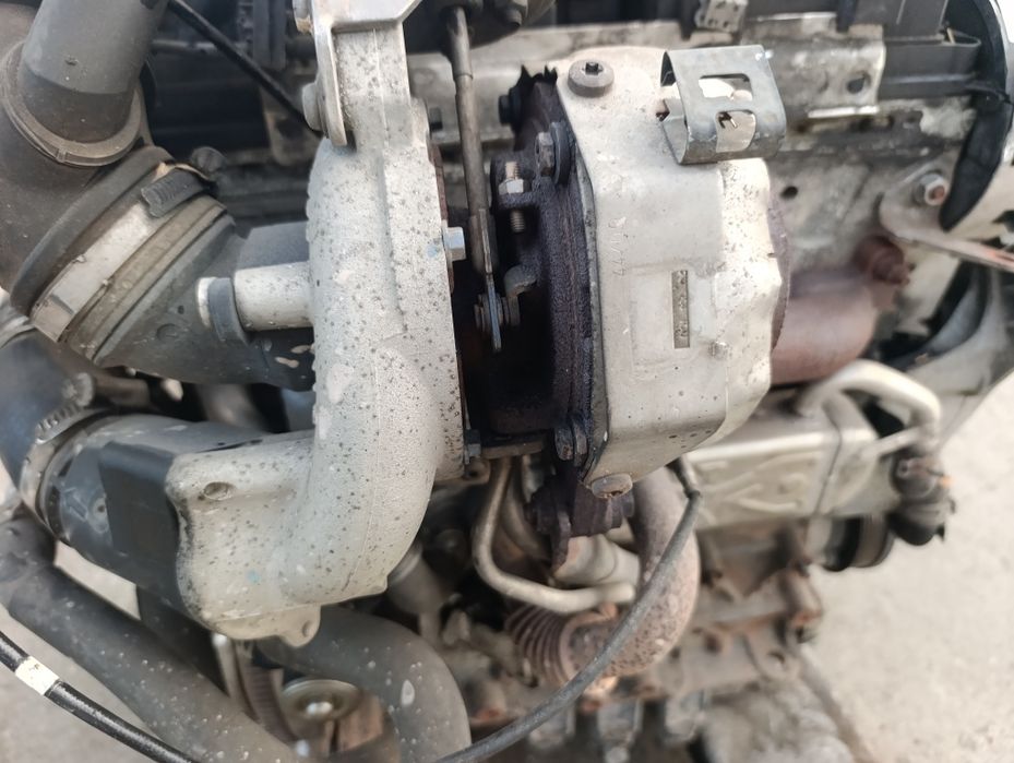 Дизелов двигател 1.6 тди с код CAY 105 кс Фолксваген , Ауди / 1.6 tdi VW , Audi
