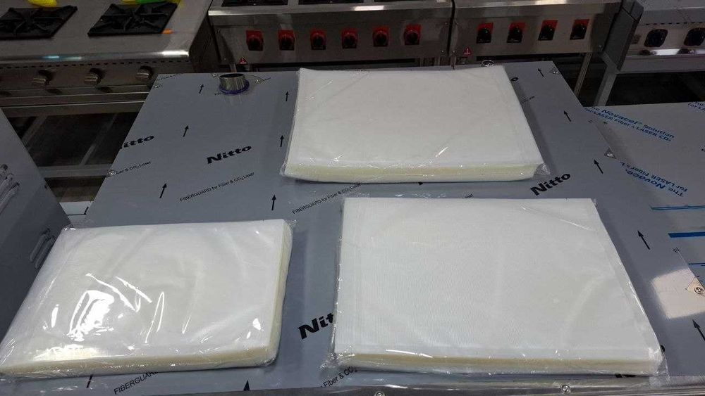 Рифленые пакеты вакуумные 20*30и 25*35 и 30*40 3см без ручек