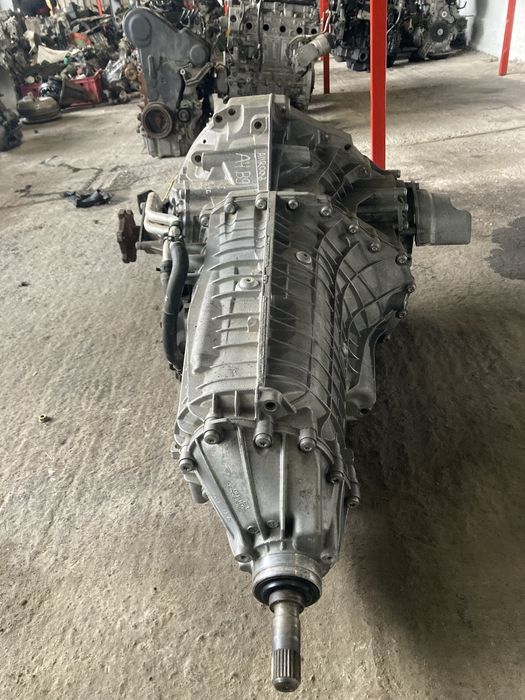 Audi A4 B9 2.0 tdi 163 кс Quattro 2017 година Скоростна Кутия