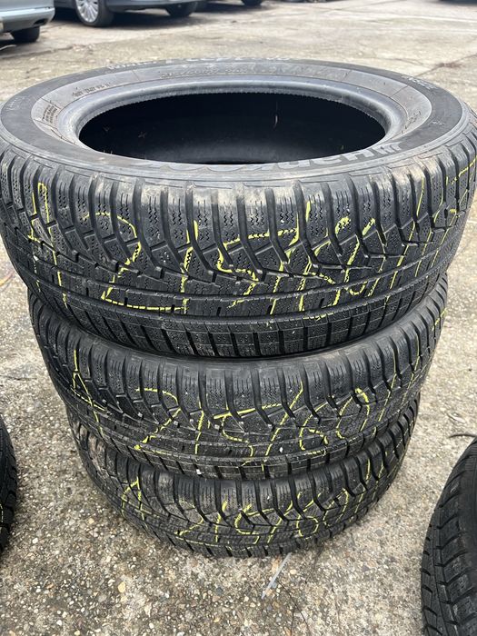 set anvelope iarna 215 60 17 hankook