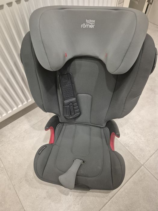 Britax Römer KIDFIX (XP-SICT) — столче за кола, група 2/3