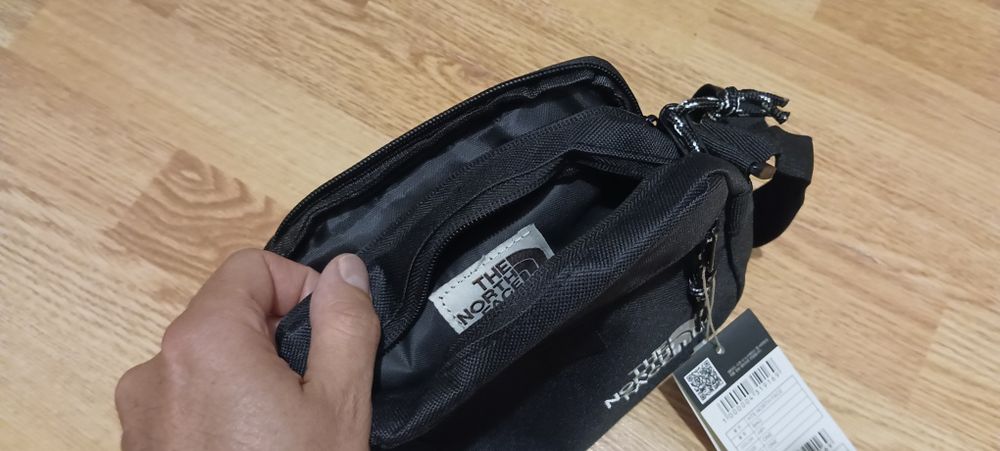 Продам сумочку North Face