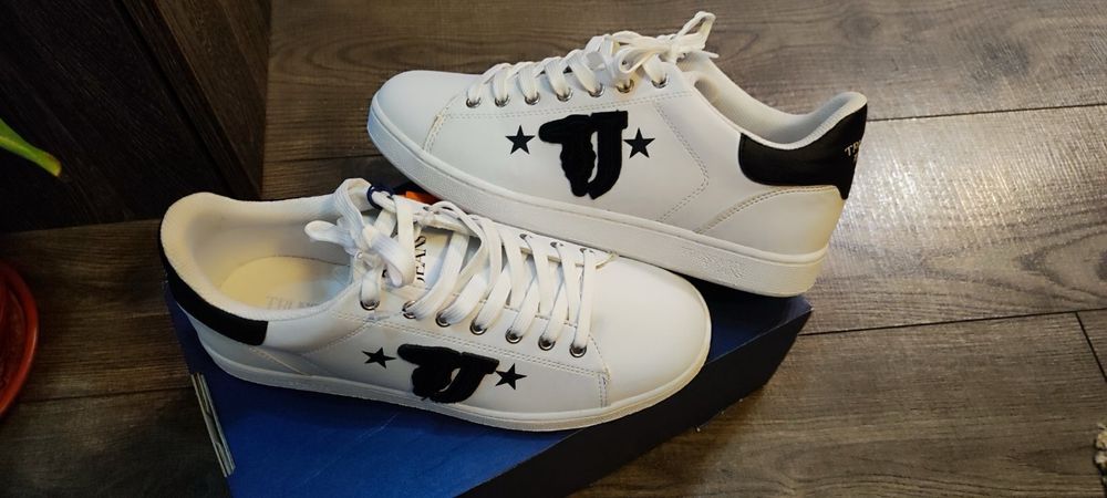 Сникърси Trussardi