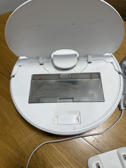 Пряхосмукачка робот Xiaomi Dreame D9