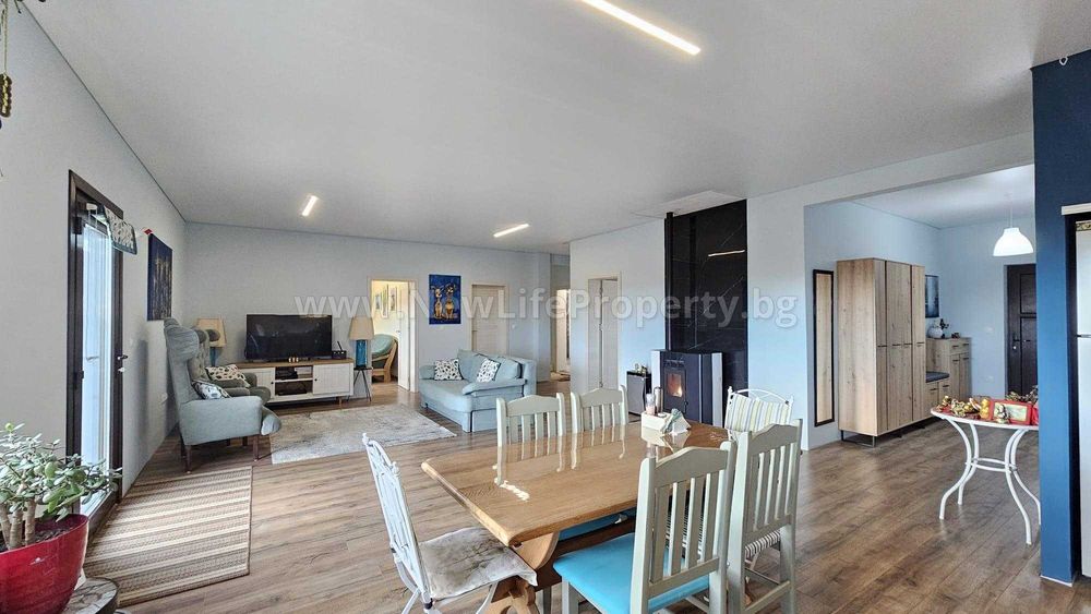 Продава се Къща в с. Каменар, Област Бургас - 248 кв.м за 1130 €/кв.м - Снимка #6