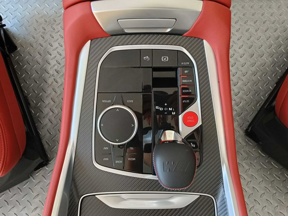 Нов салон седалки BMW XM X8 G09 Individual Leder Sakhir Orange Carbon