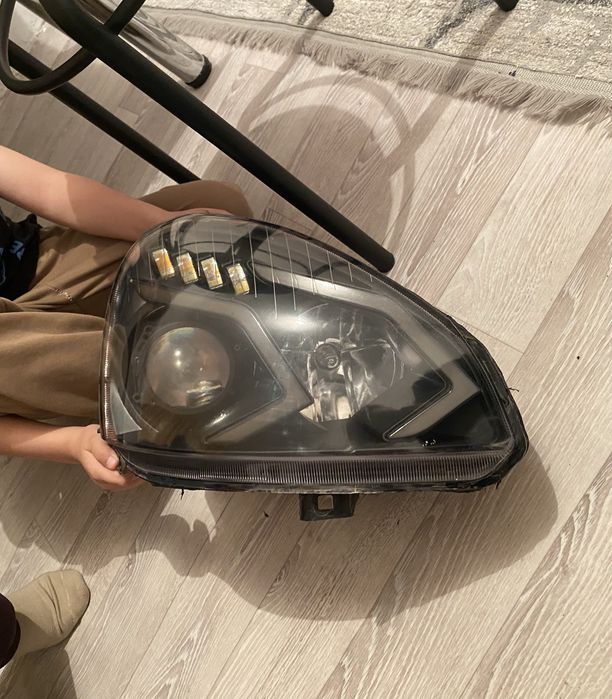 Фара приора два