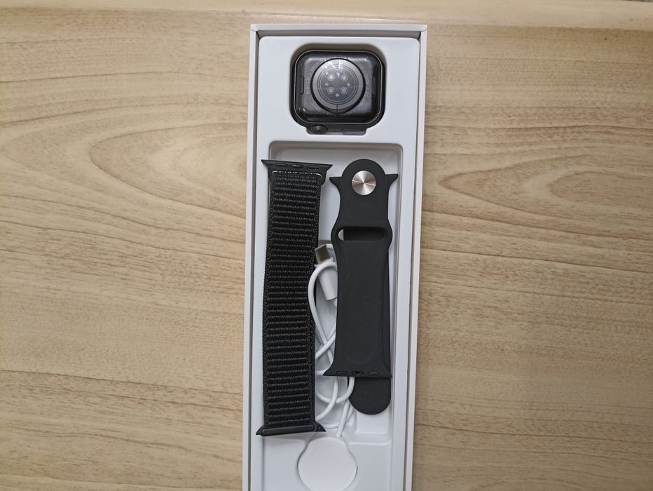 Срочно продам абсолютно новые смар часы отличного качества.