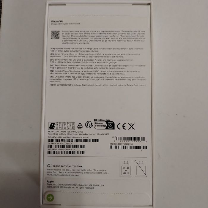 Iphone 16 e white нов със зарядно