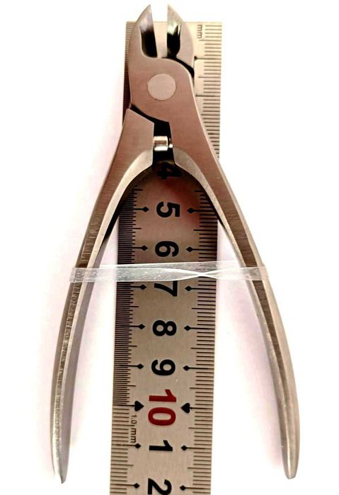 Cleste unghii nails profesional Zwilling cu etui.