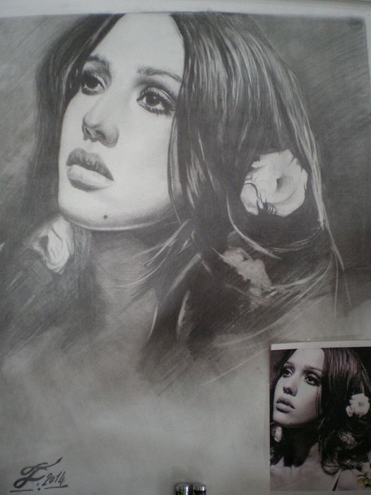 Rassom.Sovg'aga va esdalikka fotodan rasm chizdiring.