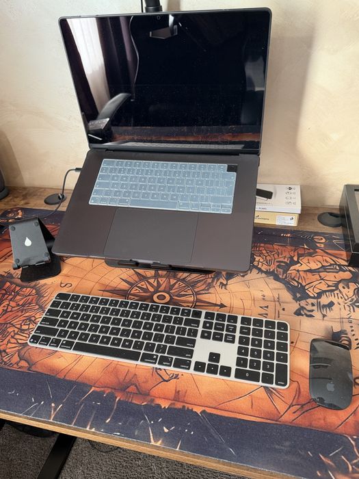 Apple macbook pro 16”