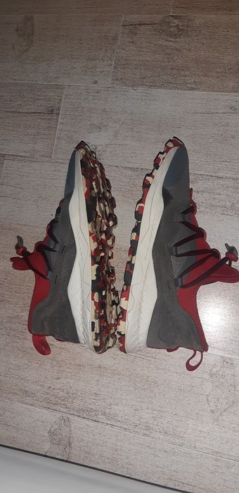 Timberland adidasi model deosebit