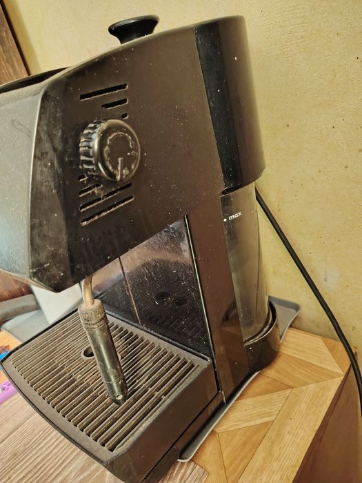 Кафе машина saeco