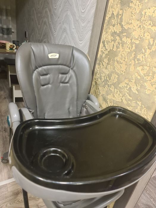 Продам стул для кормления