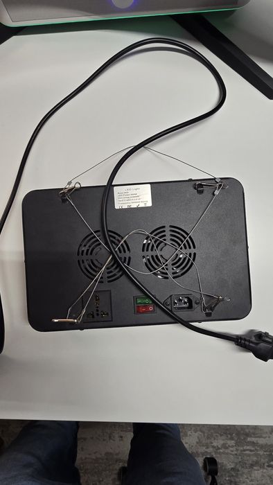 Lumină LED Grow Light 600W – stare bună