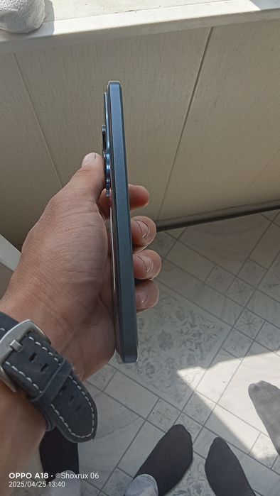 Poco telefoni sotiladi