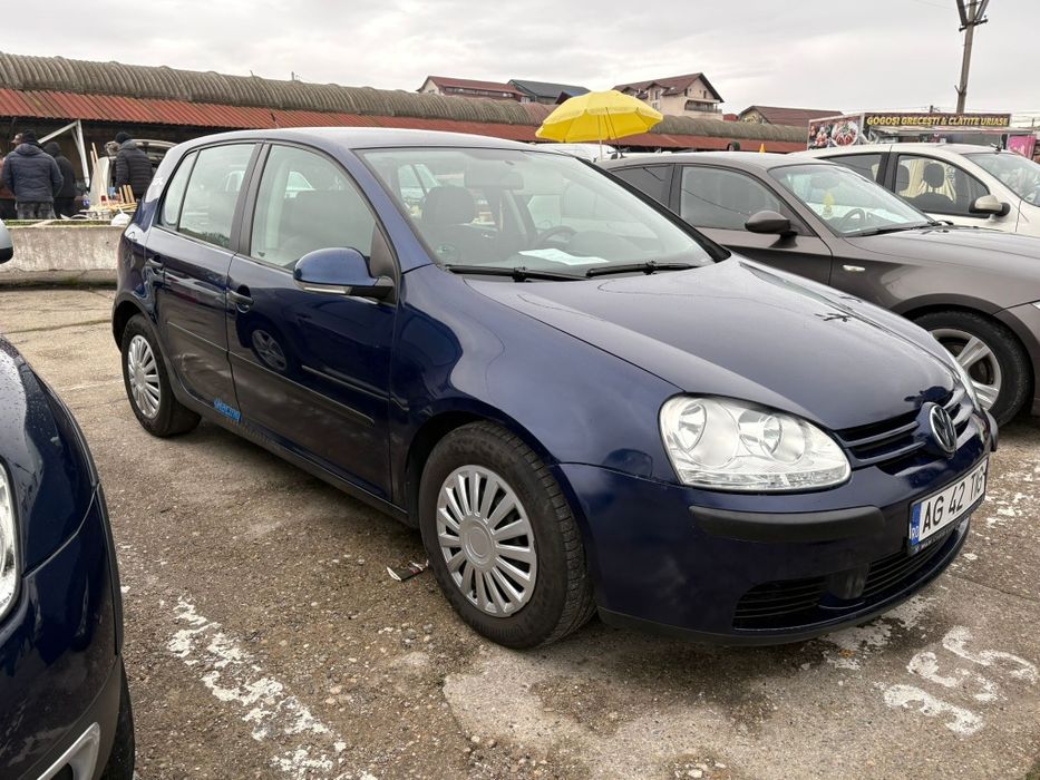 Vând Volkswagen Golf 5