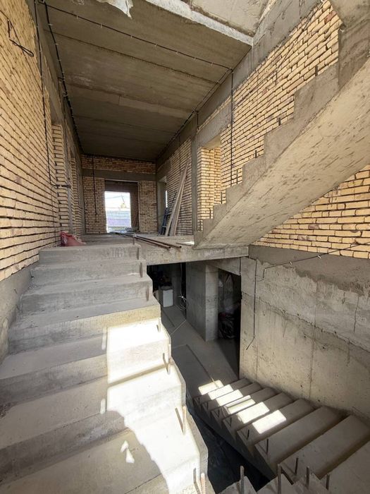 Hashamatli hovli sotiladi