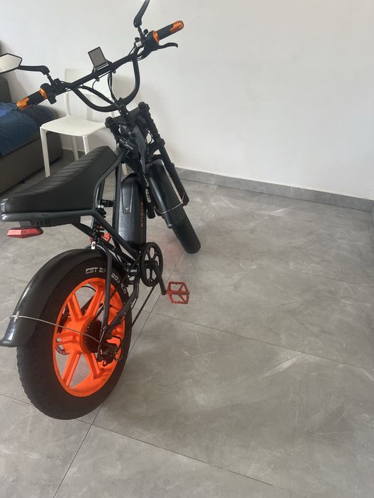 De vanzare bicicleta electrica