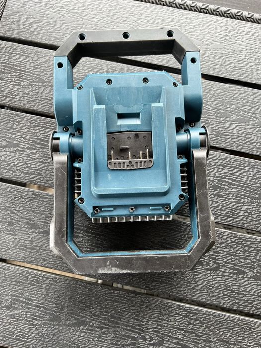 Lanterna cu acumulator