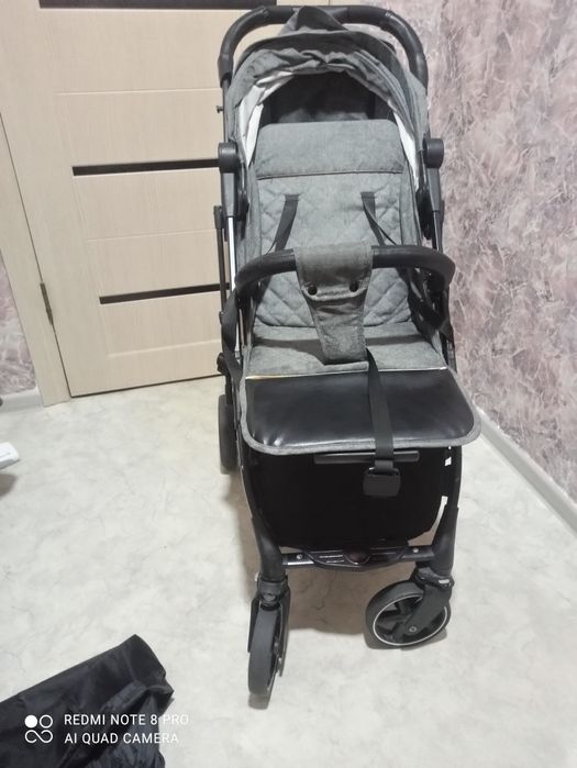 Продам прогулочную детскую
