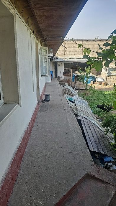 Sergeli tumani Xon Saroy mehmonxonasi yonida