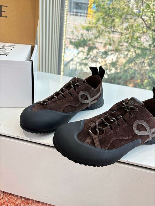 Loewe естествен велур