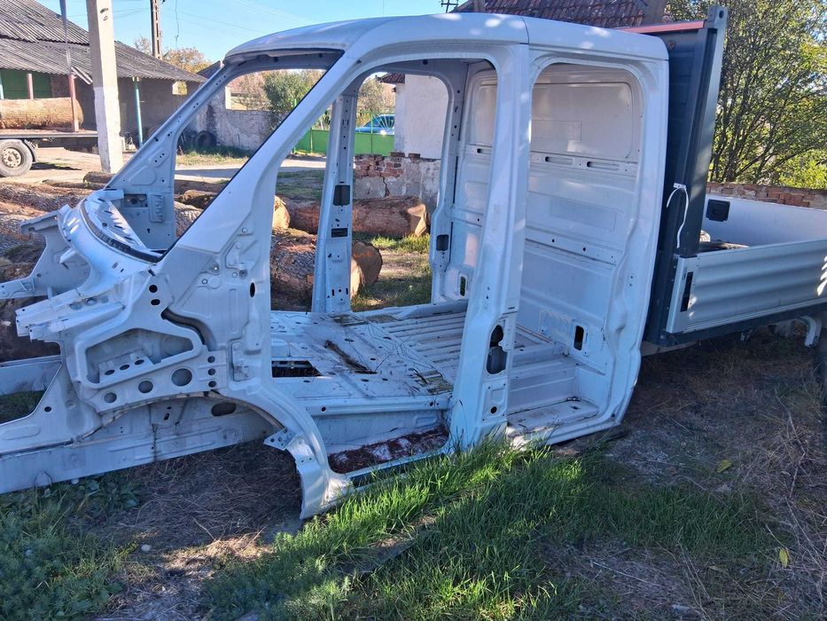 Caroserie Sprinter w907 doka an 2018-2026 cu lada 3,20 m lungime