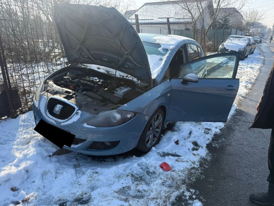 Fata completa bot complet bara capota aripi faruri xenon Seat Leon 2