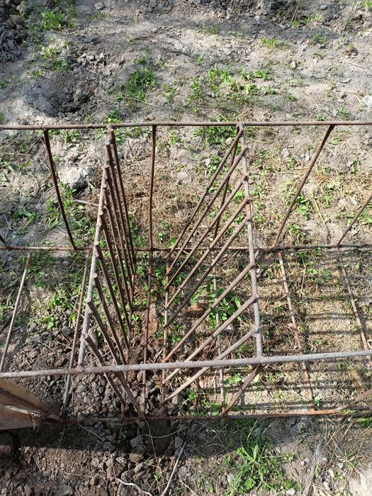 Продам клетку для кроликов