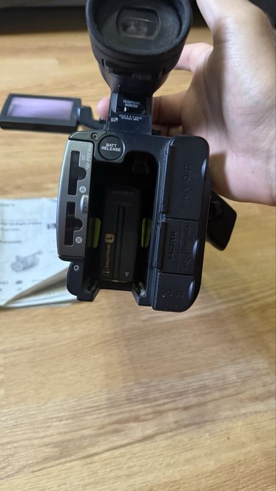 Sony HDR-AX2000E cu defect / schimb