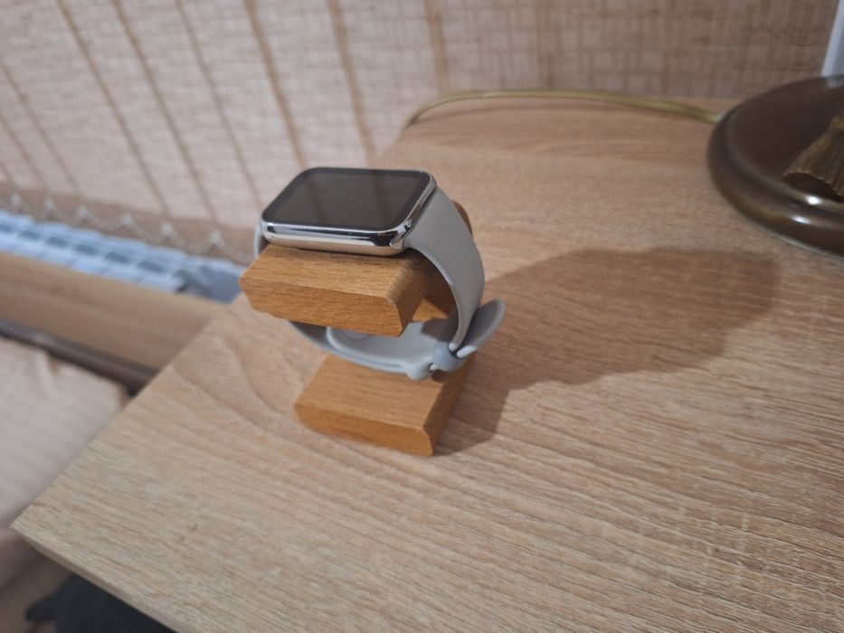 Дървена стойка за часновник