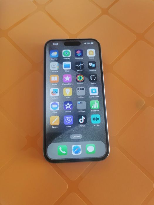 Продавам ipfone 15 pro